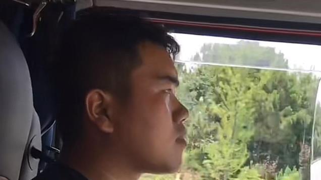31岁河南卡友因疲劳驾驶去世！妻子癌症父亲尿毒症，房子在坟堆旁