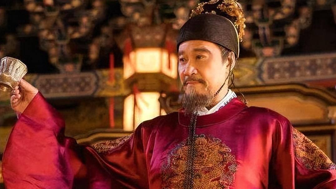 朱元璋想给小舅子封高官，小舅子答：只求活命，能每天饮酒即可！