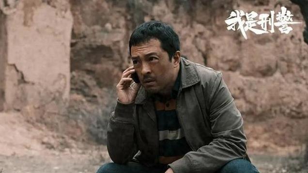 与曾黎分手后，4年不谈恋爱，却在34岁娶小8岁女星后再度爆红