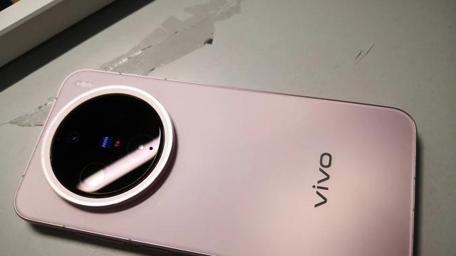 小屏旗舰怎么选？反正我是舍弃苹果16，投入vivox200promini怀抱