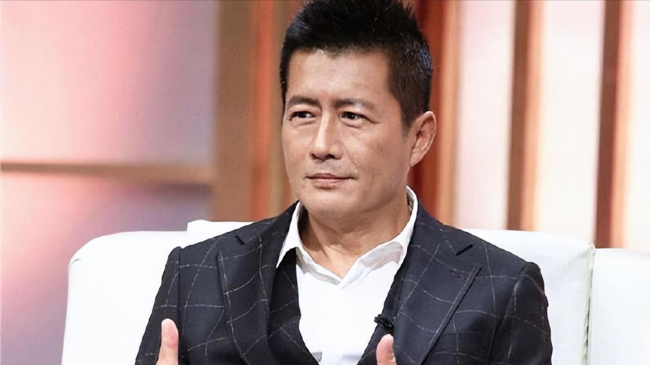 与江珊离婚后，和现任相识结婚仅用6个月，如今婚姻幸福美满