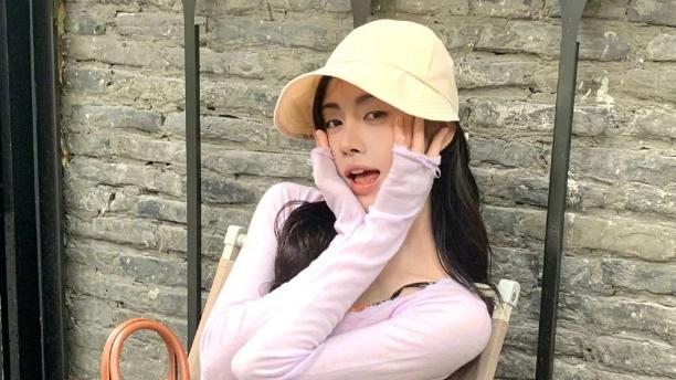 以前光顾着看鞠婧祎脸了，没想到大美女的穿搭也这么有品