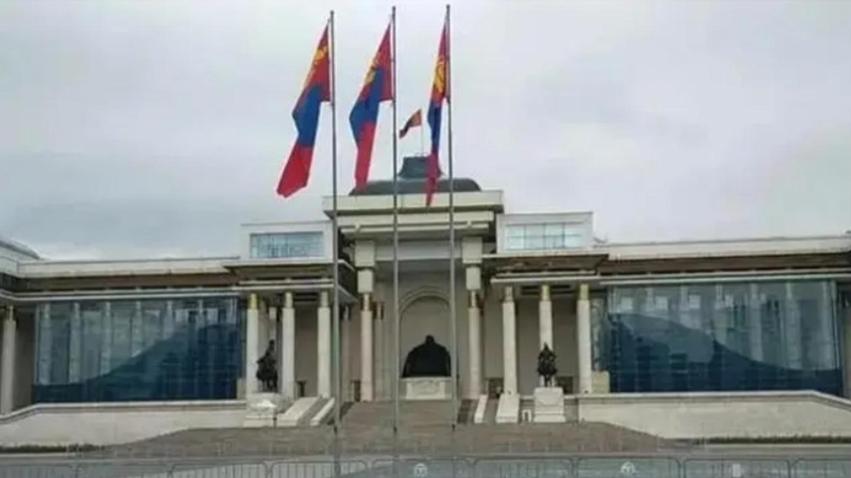 蒙古国疑似沦为 “性旅游业” 大国，建国已百年为何状况堪忧？