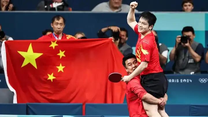 奥运冠军樊振东再添荣耀，新身份引发热议