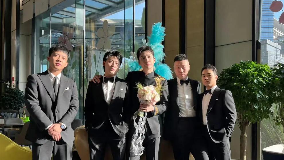 郭德纲外甥王九龙婚礼现场，网友却吐槽新娘鼻子像是“匹诺曹”
