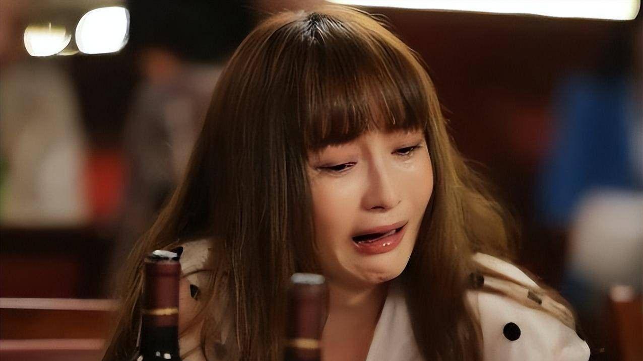 "从‘国民女友’到口碑跌落：姚笛角色变迁背后的反思与遗憾"