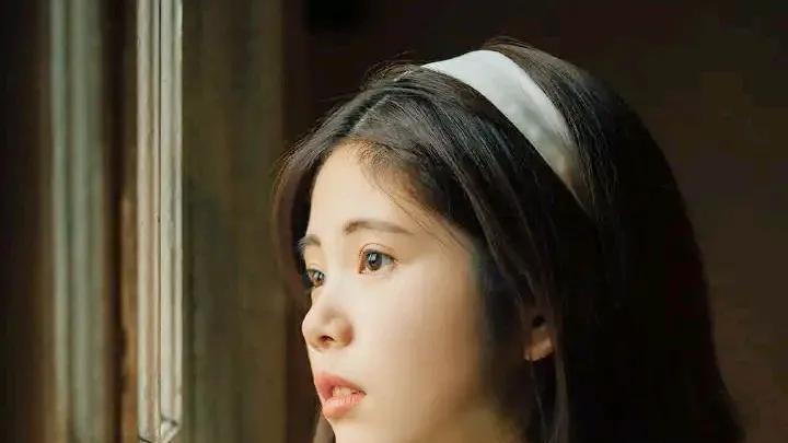 张爱玲《琉璃瓦》姚父将三个女儿婚姻当买卖来算计，反被女儿操控