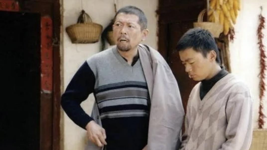 老戏骨罗京民：凭“许三多他爹”走红，57岁拿第一个奖，67岁离世