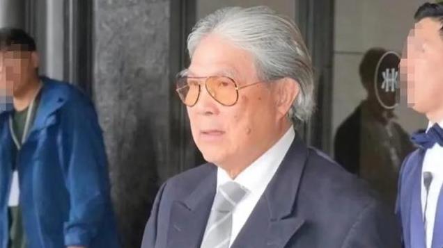 郭晶晶婆婆朱玲玲近照曝光，66岁状态好，和俩前港姐去不丹旅游