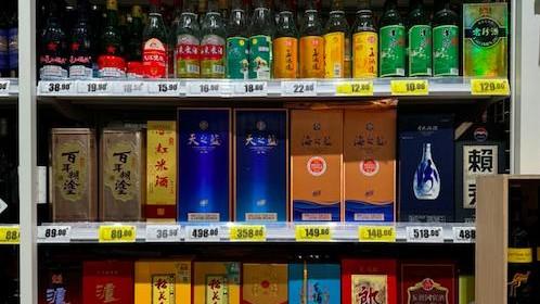 白酒市场“金九银十”遇冷，光瓶酒也打折，封坛酒成新宠？