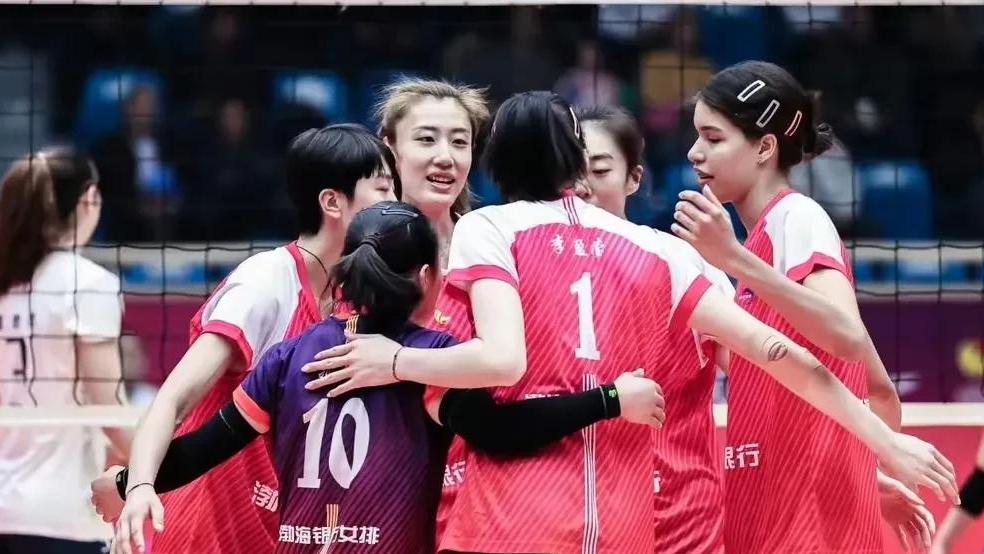 重回正轨！女排联赛: 天津3-1江苏，卫冕冠军近4轮3胜1负