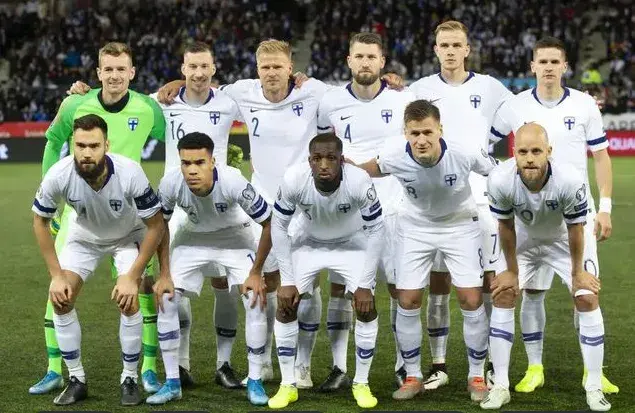 10月13日，足球9场全分析，重锤主任！