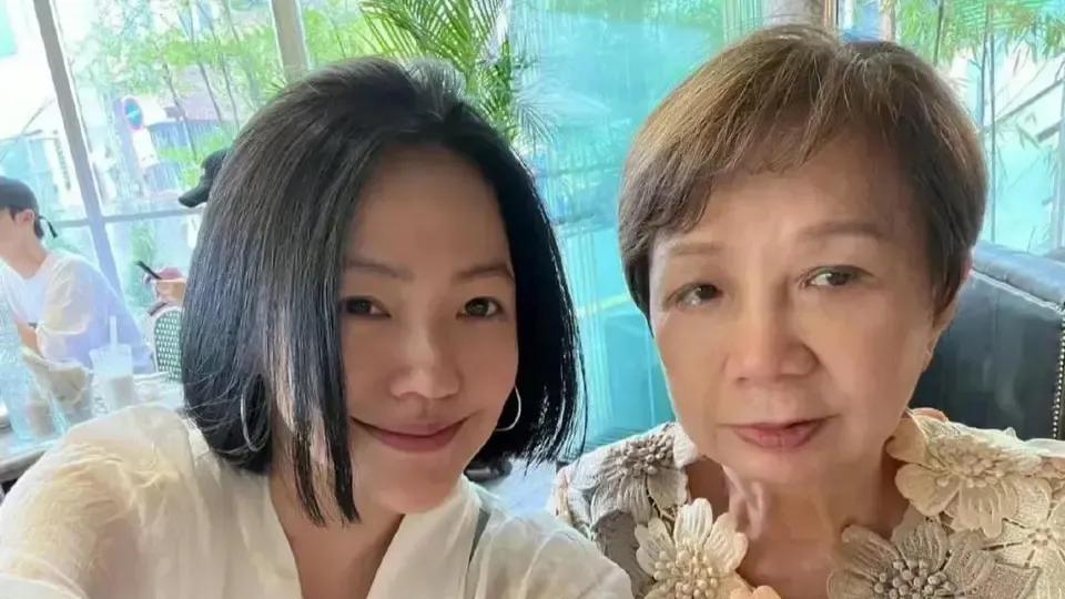 小s节目中爆料！与夫关系竟是装出来的，直言不想再要孩子。