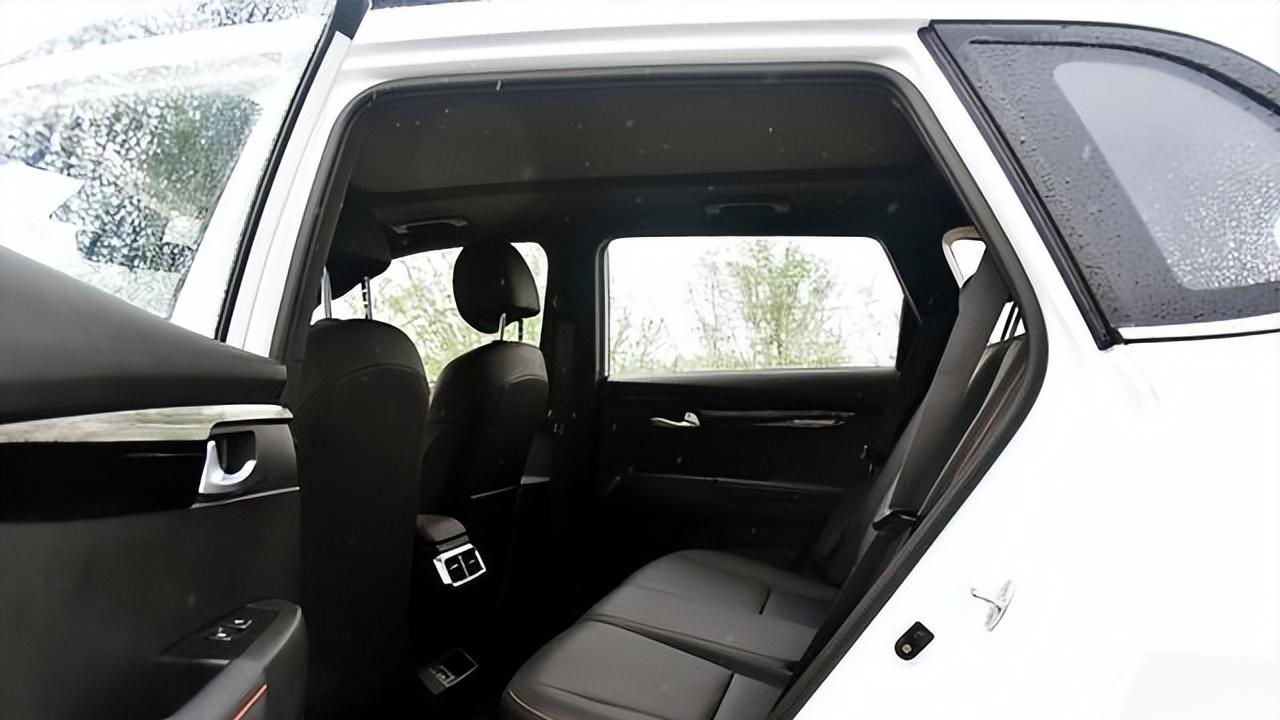 暴跌4万！颜值超本田CRV，1.5T强动力SUV遭冷遇