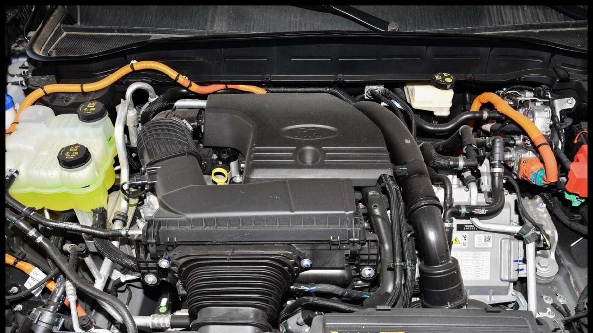 30万级的混动大七座SUV，锐界对比汉兰达，到底谁更值得选？