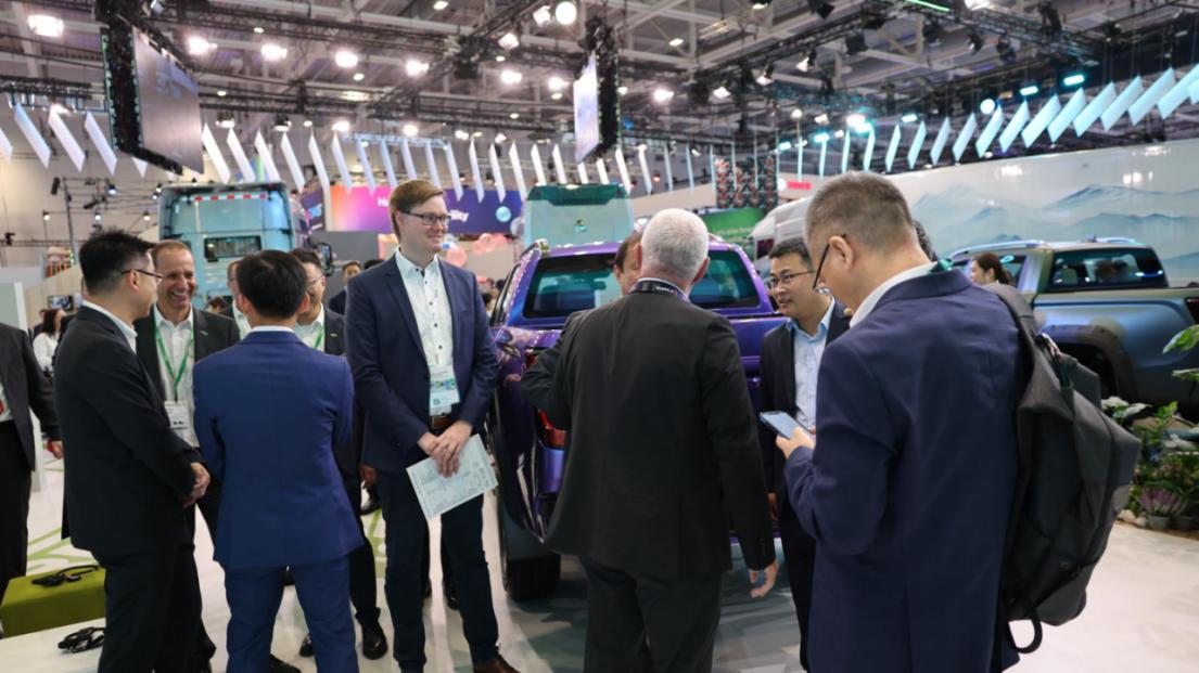 中国重汽搏胜皮卡亮相国际顶级车展，推动海外战略