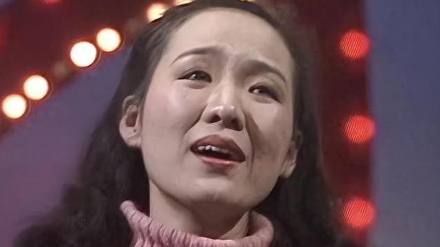 原来她早已不是中国国籍？因爱情前往美国定居，离异后却回国捞金