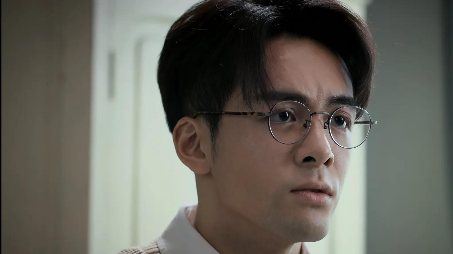 《孤舟》看懂周知非让儿子背族谱，才懂顾希行为何举枪自杀