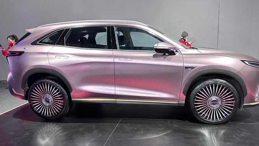 全新奇瑞SUV即将上市！高颜值或8万级，中型7座SUV，终身质保