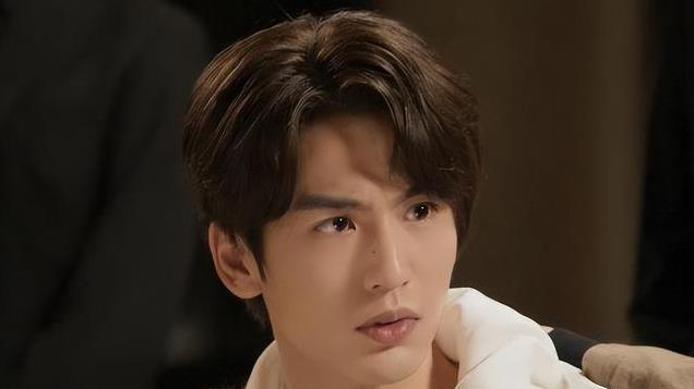 正午阳光再出精品！董洁保剑锋饰演夫妻，网友：这部剧熬夜也得追