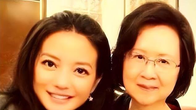 突发！赵薇官宣离婚，与黄有龙已分开多年，删光对方相关动态