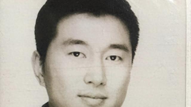 唱完一首歌身价涨百倍，抛弃妻女换老婆，如今现任妻子又变前妻了