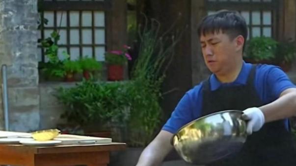 哈哈，想不到《向往的生活》停播1年，何炅黄磊口碑一夜塌了