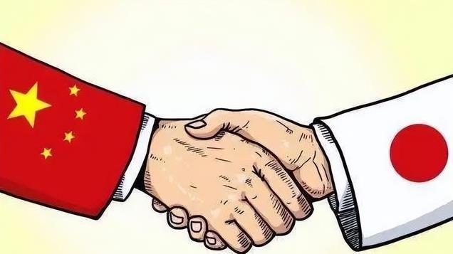 北京迎来一位稀客，中国的一块心病去了，两国关系进入新局面