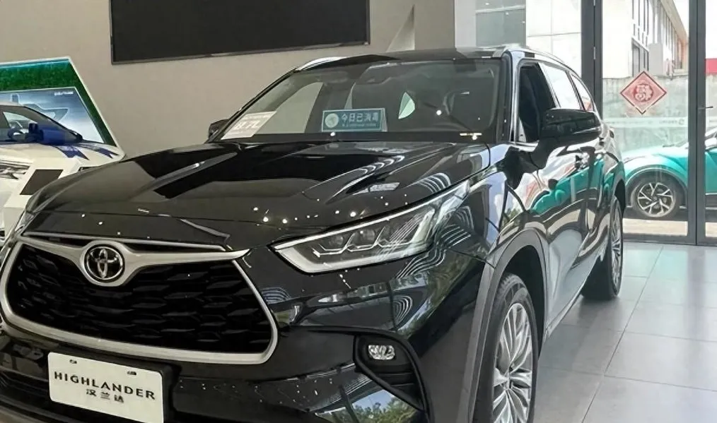 丰田近5米大7座SUV，才卖18万，一公里4毛，够诚意吗？