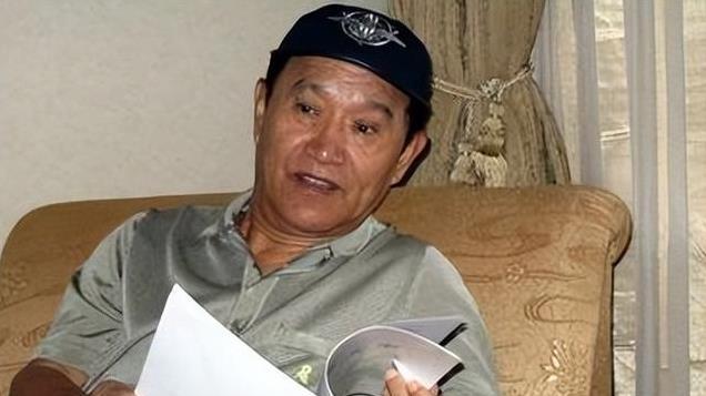 著名演员牛犇：妻子去世后，儿子把他送敬老院，如今89岁过的怎样