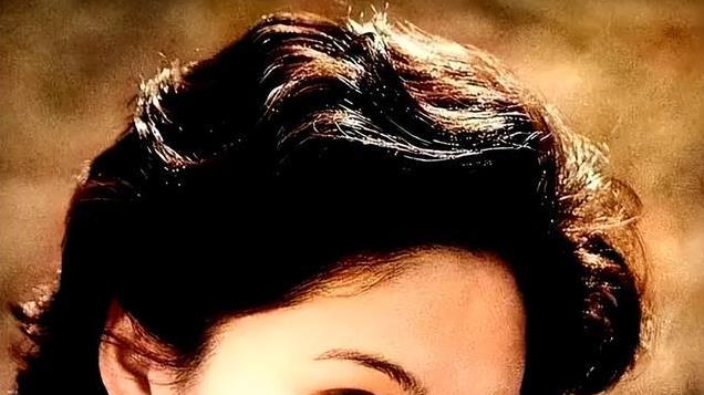 她是80年代知名女演员，嫁给军委副主席之子，离婚后过得怎么样？