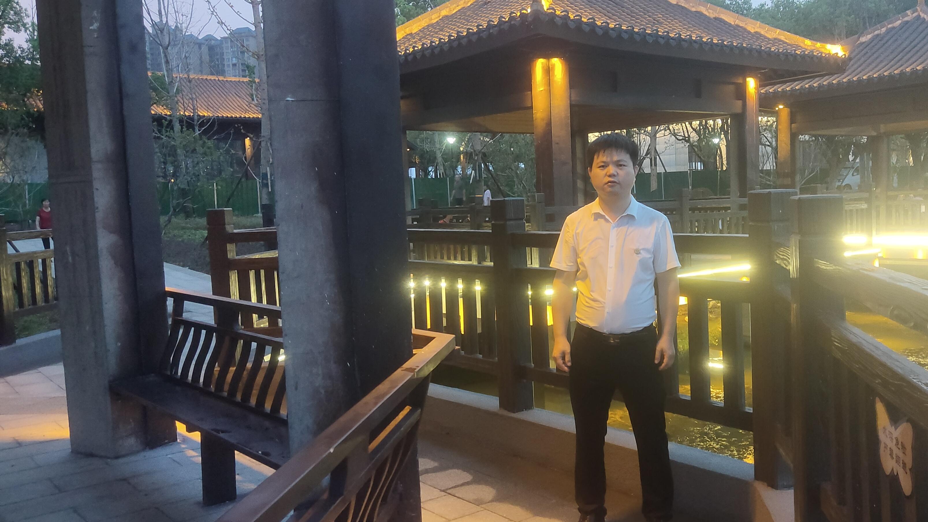 钟叶军参观衡阳酃湖公园