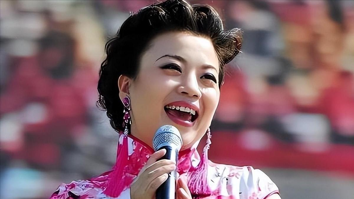歌唱家张也：56岁未婚无儿无女，与62岁“男闺蜜”相伴20年不结婚