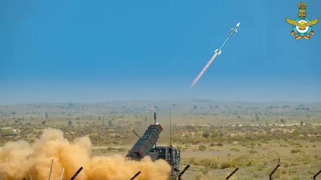 以色列紧随美国，明目张胆和中国作对，交付菲律宾新型导弹