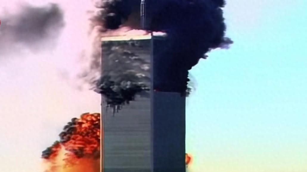 2001年真实照片，布什得知“911”袭击脸被气歪，愣神到不知所措