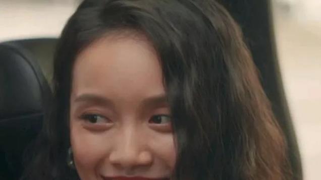 灿烂的风和海：孙伊涵太美了，模特出身，真的好清纯好灵动啊