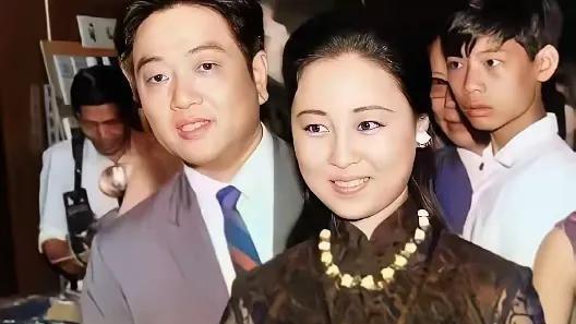 琼瑶离婚前，平鑫涛为庆筠谋工作，庆筠不愿凭借妻子的关系进报社