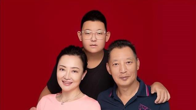 央视名嘴沙桐离婚，妻子自曝13年无性婚姻，原配发文嘲讽：别扯淡