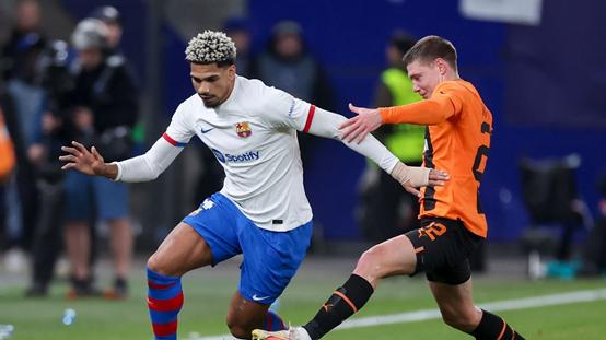 仅剩14天！西甲关窗在即，巴萨10人仍可能离队，最强人已在阵中？