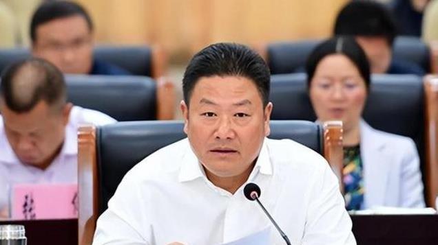 云南“官油子”落马纪：贪7亿工程，住1807平方豪宅