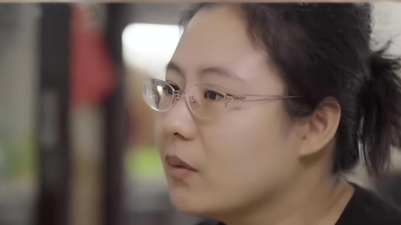 倪萍曝蔡磊病情：头抬不起来，说话也不行了！目前已签署遗体捐赠