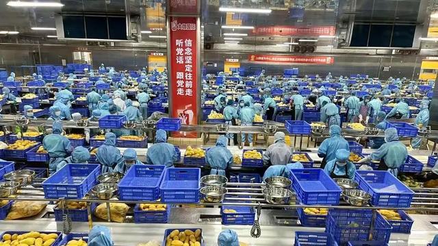 茶饮价格战白热化，蜜雪冰城扔出“1元王炸”迎战，谁给的底气？