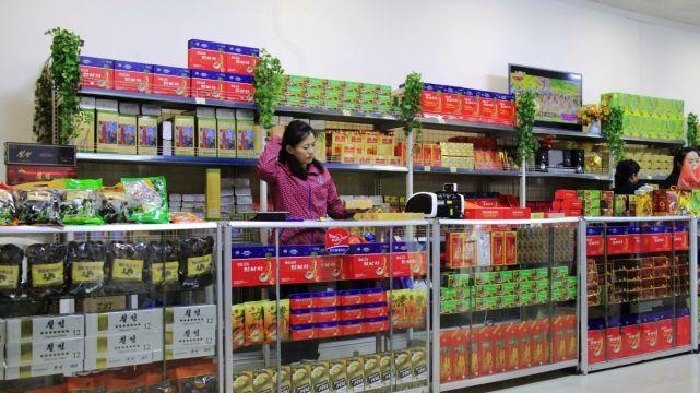 金正恩治理下，朝鲜人如何在农贸集市上购物？