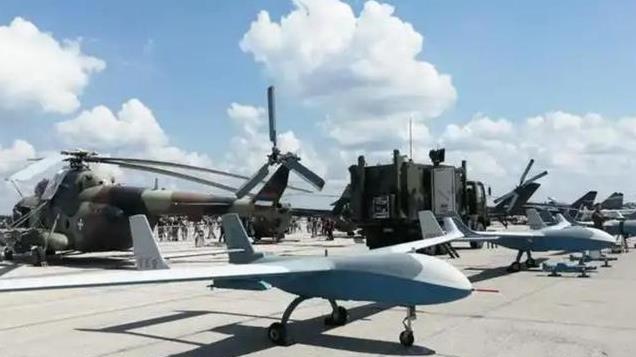 中国造无人机迫降被俘，连机带弹落入敌手，神秘买家或倒手军援？