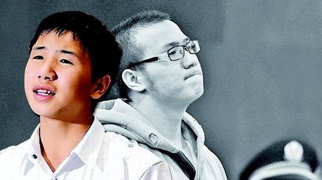 15岁抗震英雄冒死救下7名同学，六年后却沦为阶下囚，名利迷人眼