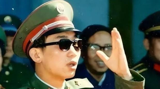 80年代，史光柱在对越自卫反击战痛失双眼，却收到五百多封求爱信