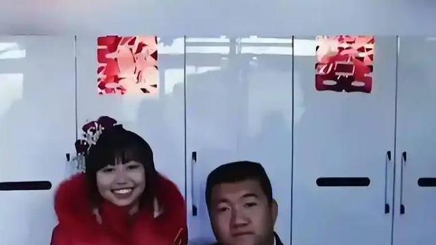 天生没有四肢，父母让他自生自灭，他却能娶妻生子，靠嘴养家糊口