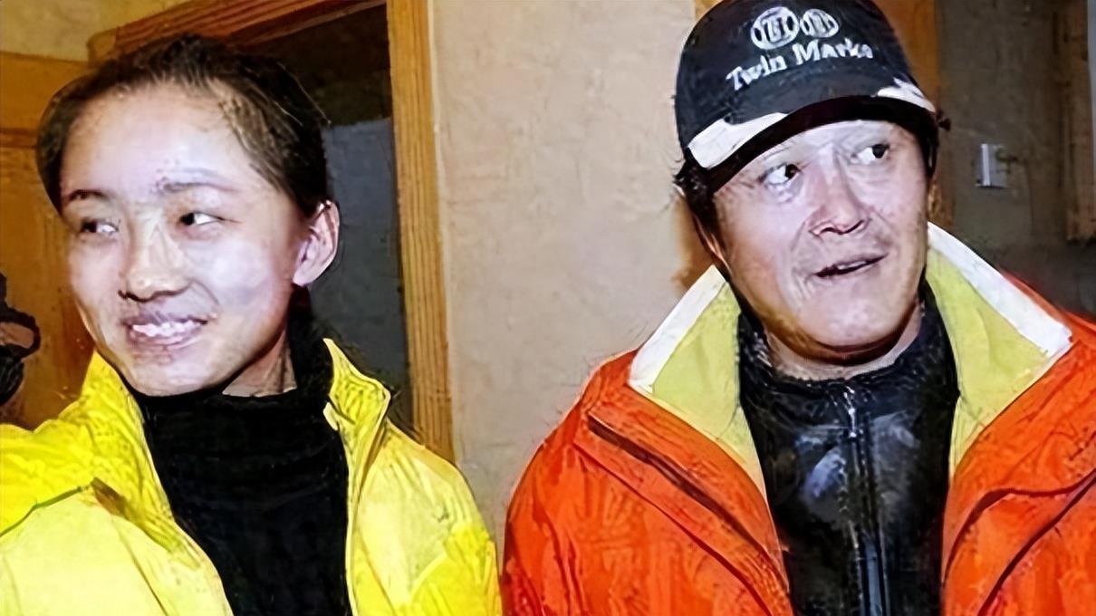 她因太漂亮被赵本山看中，后来却被雪藏，如今改行当老师