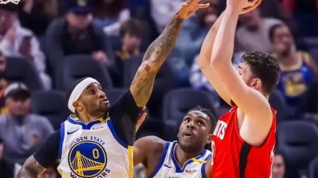 火箭单中锋，对阵勇士队5小阵容！乌度卡针锋相对，阿门改打内线