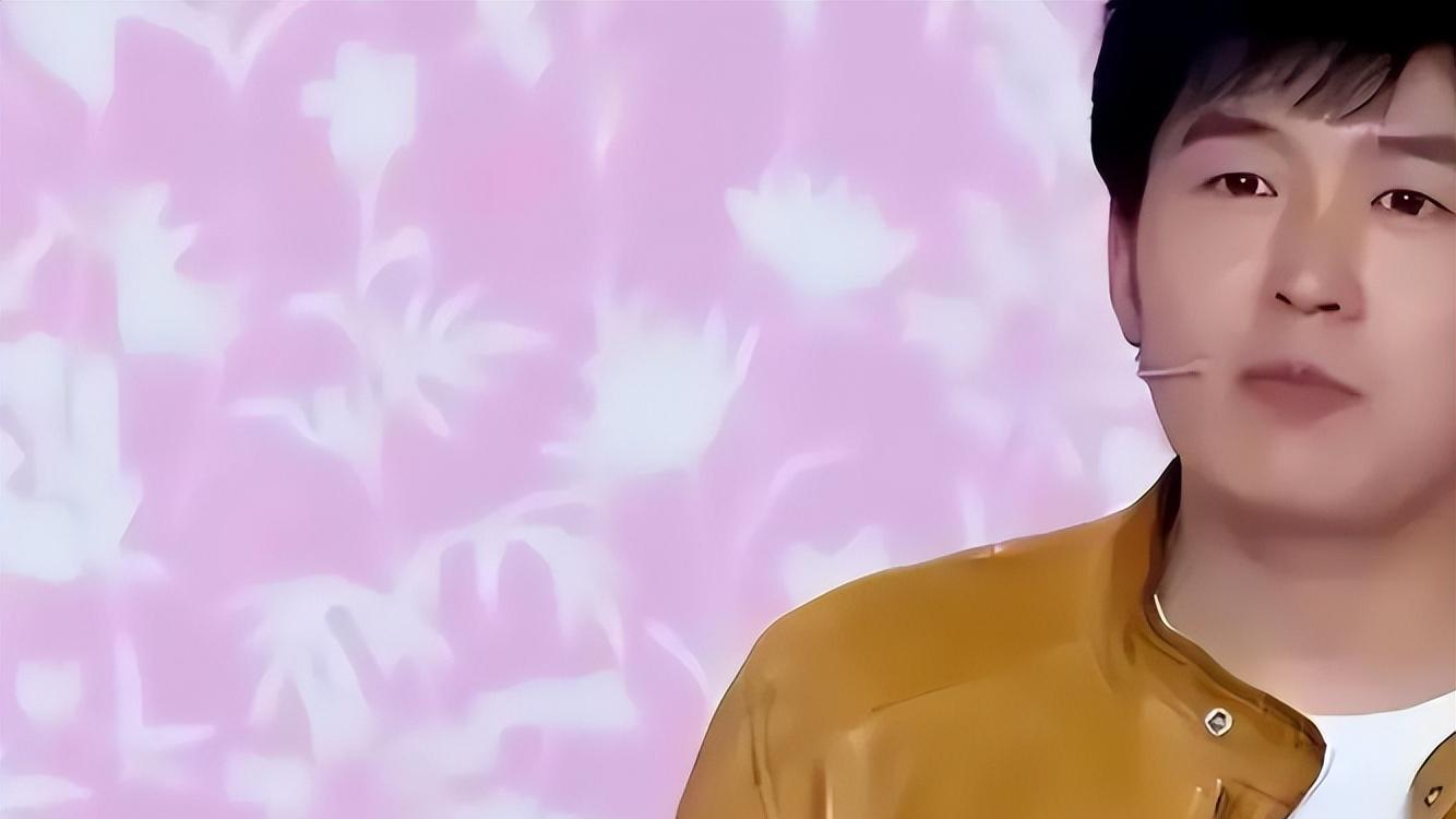 从草根到上春晚，这对夫妻共苦12年，走红后离婚，后悔参加节目